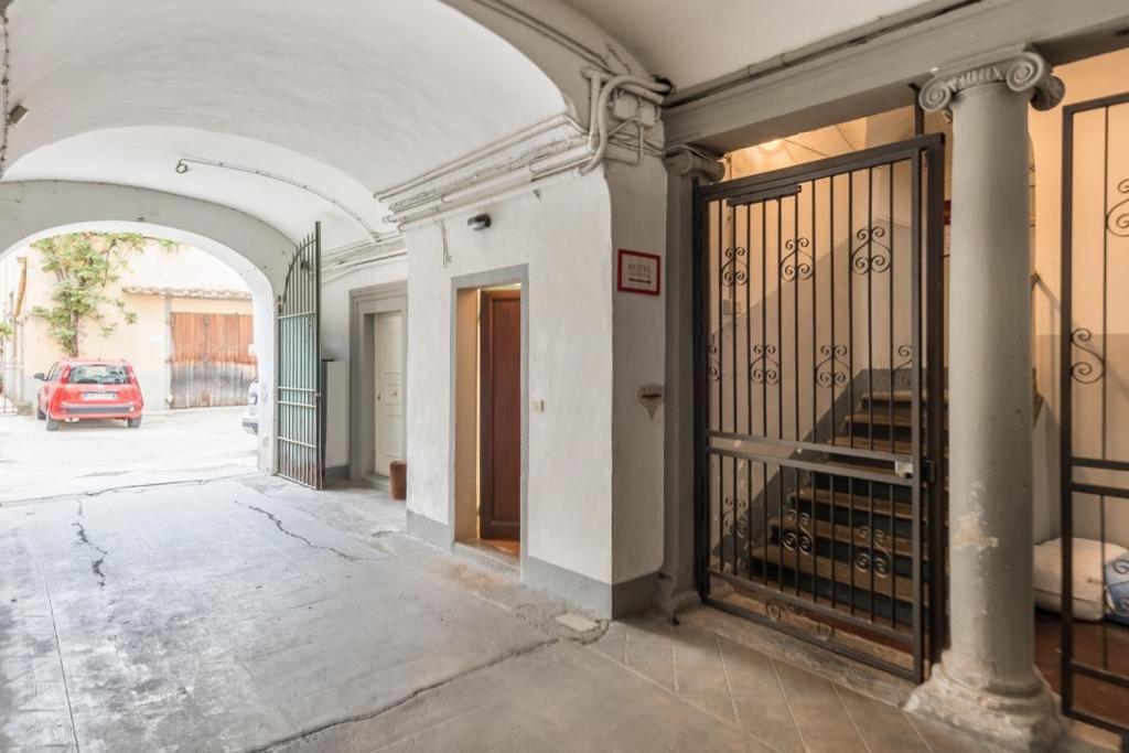Апартаменты La Casa Di Ugo-A Due Passi Dal Duomo Флоренция Экстерьер фото